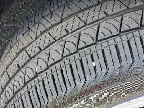 Used 2025 Honda Passport EX-L image 11