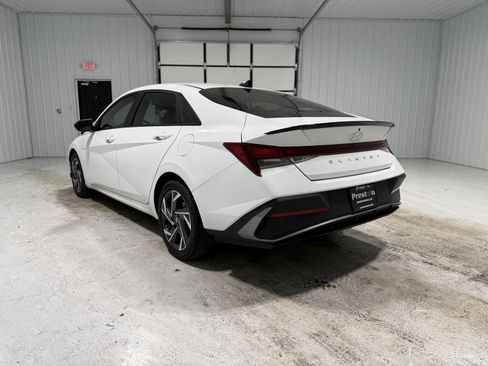 Used 2025 Hyundai Elantra Sport w/ Cargo Package image 4