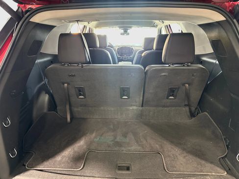 Used 2019 Chevrolet Traverse LT w/ LT Premium Package FWD image 13