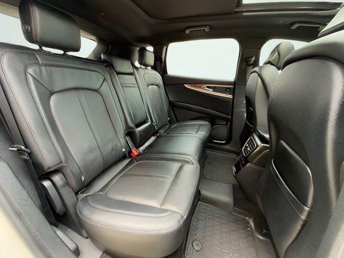 Used 2020 Lincoln Nautilus Reserve w/ Equipment Group 201A AWD/4WD image 30