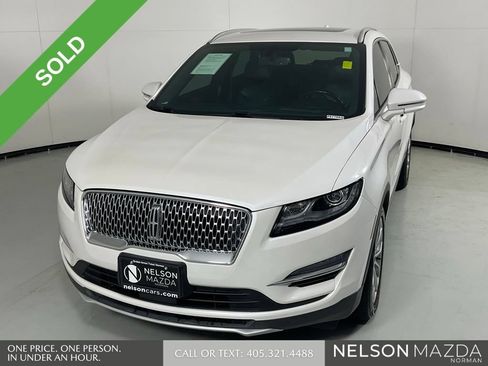 Used 2019 Lincoln MKC Select w/ Select Plus Package FWD image 1
