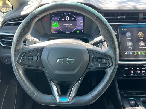 Used 2023 Chevrolet Bolt LT FWD image 16