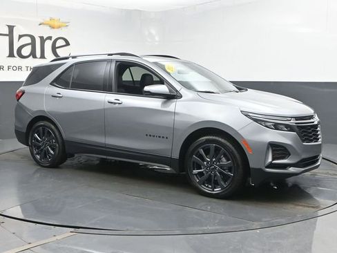 Used 2023 Chevrolet Equinox RS w/ RS Leather Package image 6