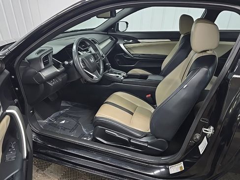 Used 2018 Honda Civic Touring image 29