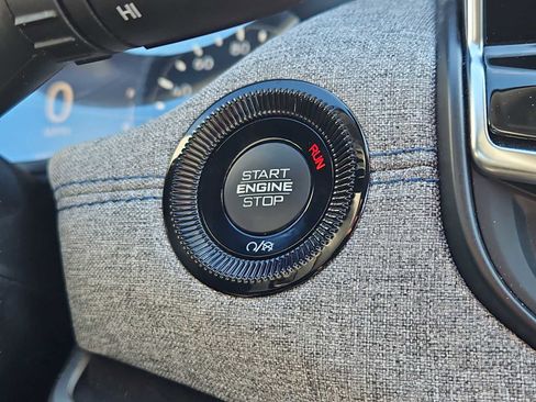 Used 2022 Jeep Compass Latitude w/ Convenience Group image 24