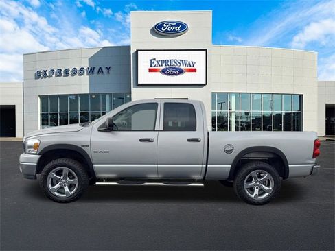 Used 2008 Dodge Ram 1500 Truck SLT w/ Trailer Tow Group image 9