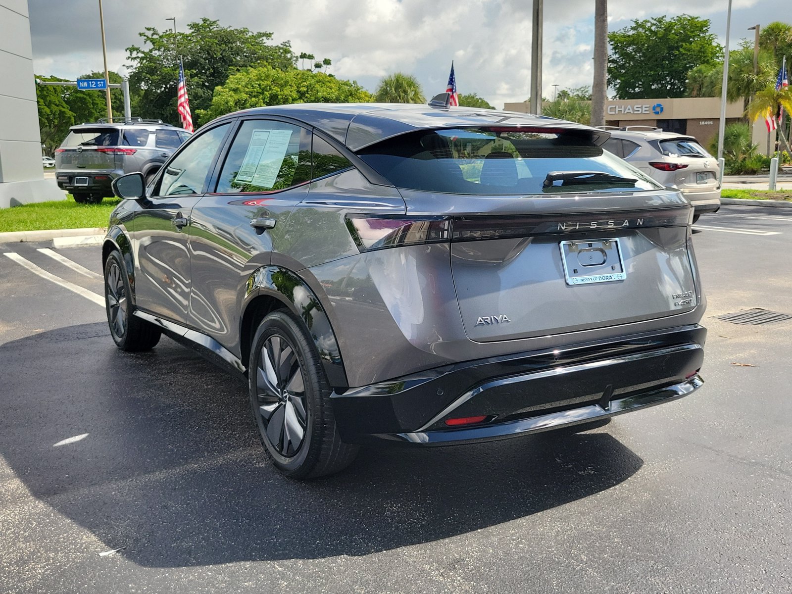 Used 2024 Nissan Ariya AWD image 6
