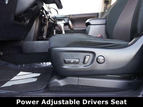 Used 2023 Toyota 4Runner TRD Off-Road image 12