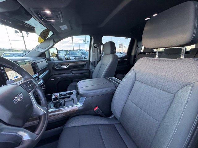 Certified 2024 Chevrolet Silverado 1500 RST w/ Convenience Package II AWD/4WD image 17