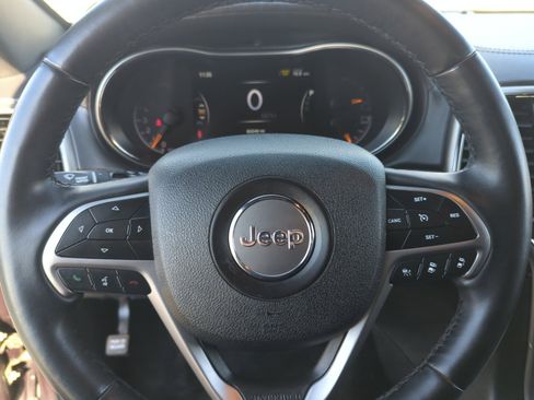 Used 2018 Jeep Grand Cherokee High Altitude image 9