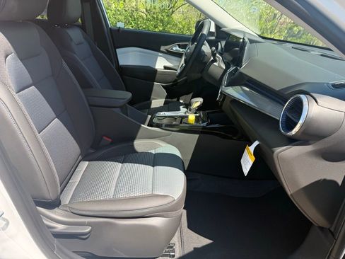 New 2026 Chevrolet Trax LT FWD image 20