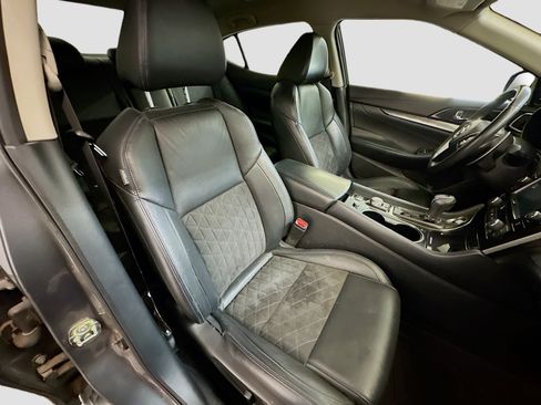 Used 2017 Nissan Maxima SR w/ Midnight Edition image 32