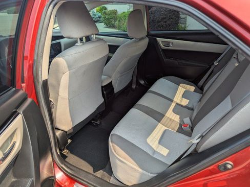 Used 2019 Toyota Corolla LE w/ Body Protection Package FWD image 22