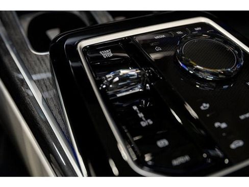 New 2026 BMW 760i xDrive w/ Executive Package image 67