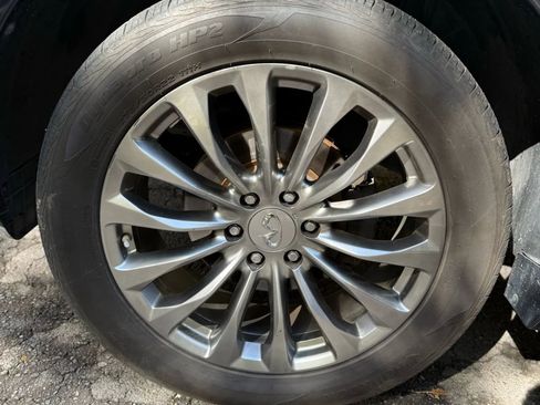 Used 2017 INFINITI QX80 2WD w/ Driver Assistance Package image 35