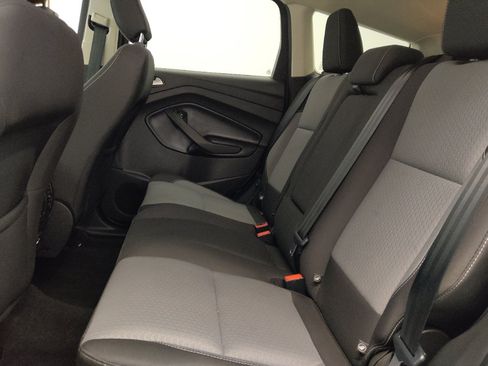 Used 2019 Ford Escape SE FWD image 18