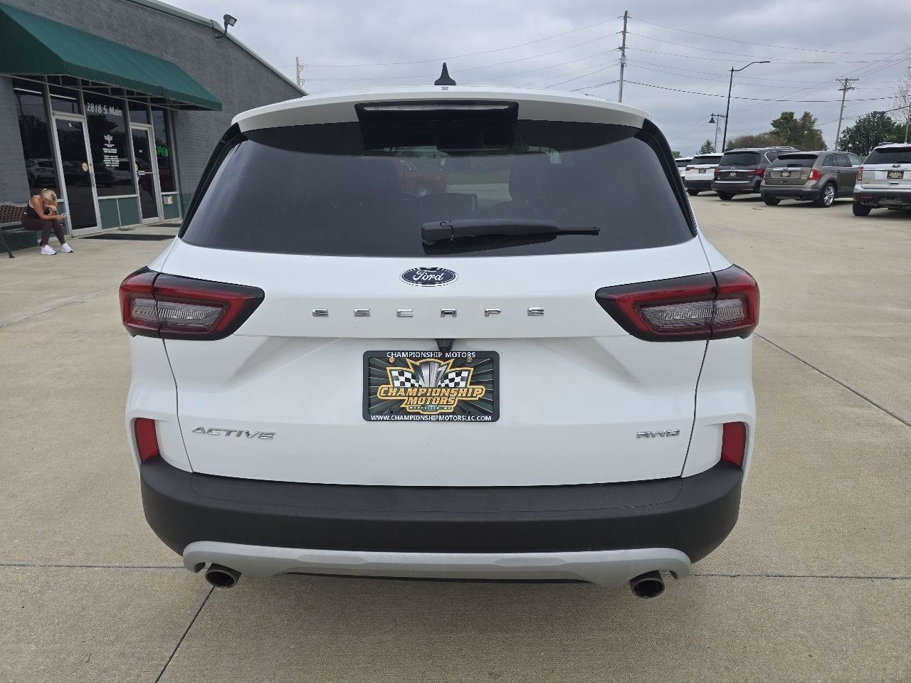 Used 2023 Ford Escape Active AWD/4WD image 4