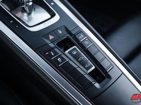 Used 2017 Porsche 911 Carrera image 20
