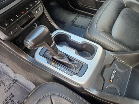 Used 2021 Chevrolet Colorado ZR2 image 19