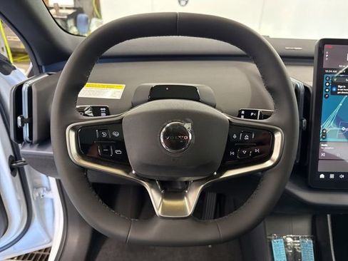 New 2026 Volvo EX30 Cross Country Ultra image 2