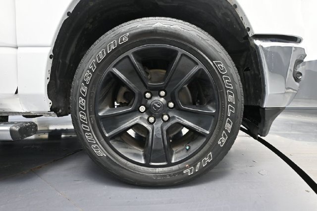 Used 2019 RAM 1500 Big Horn AWD/4WD image 13