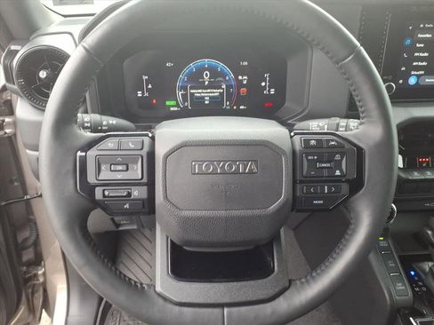 Used 2025 Toyota Land Cruiser 1958 image 27