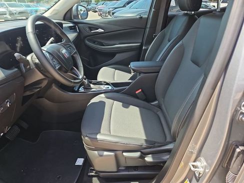 Used 2025 Buick Encore GX Preferred FWD image 18