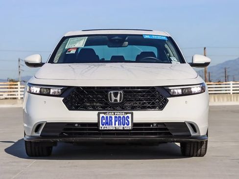 Used 2024 Honda Accord Touring image 4
