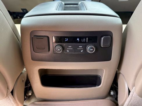 Used 2016 Chevrolet Tahoe LTZ AWD/4WD image 40