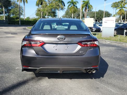 Used 2023 Toyota Camry SE image 6