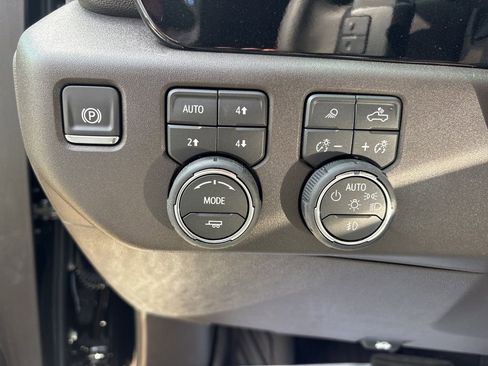 New 2026 Chevrolet Silverado 1500 LTZ AWD/4WD image 17