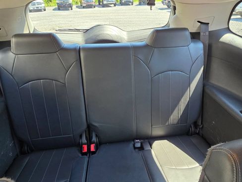 Used 2016 Buick Enclave Premium w/ Experience Buick Package FWD image 18