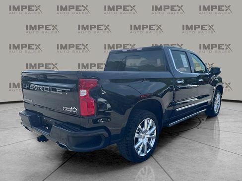 Used 2023 Chevrolet Silverado 1500 High Country AWD/4WD image 3