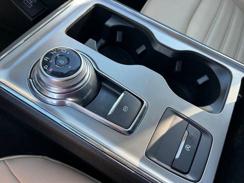 Used 2022 Ford Edge SEL w/ Convenience Package image 26