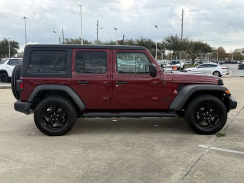 Used 2021 Jeep Wrangler Unlimited Sport image 3