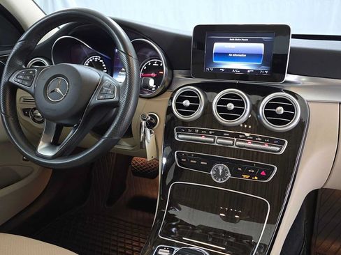 Used 2016 Mercedes-Benz C 300 4MATIC Sedan image 11