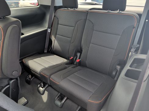 Used 2023 GMC Acadia AT4 AWD/4WD image 14