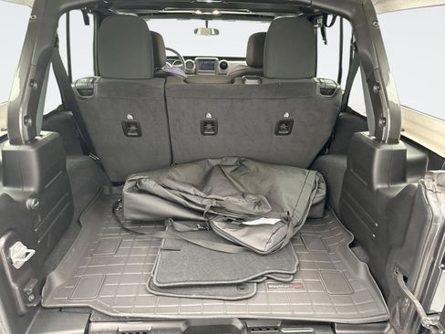 Used 2021 Jeep Wrangler Unlimited Sport image 18