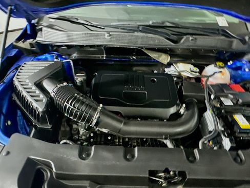 Used 2025 Chevrolet Blazer LT image 32