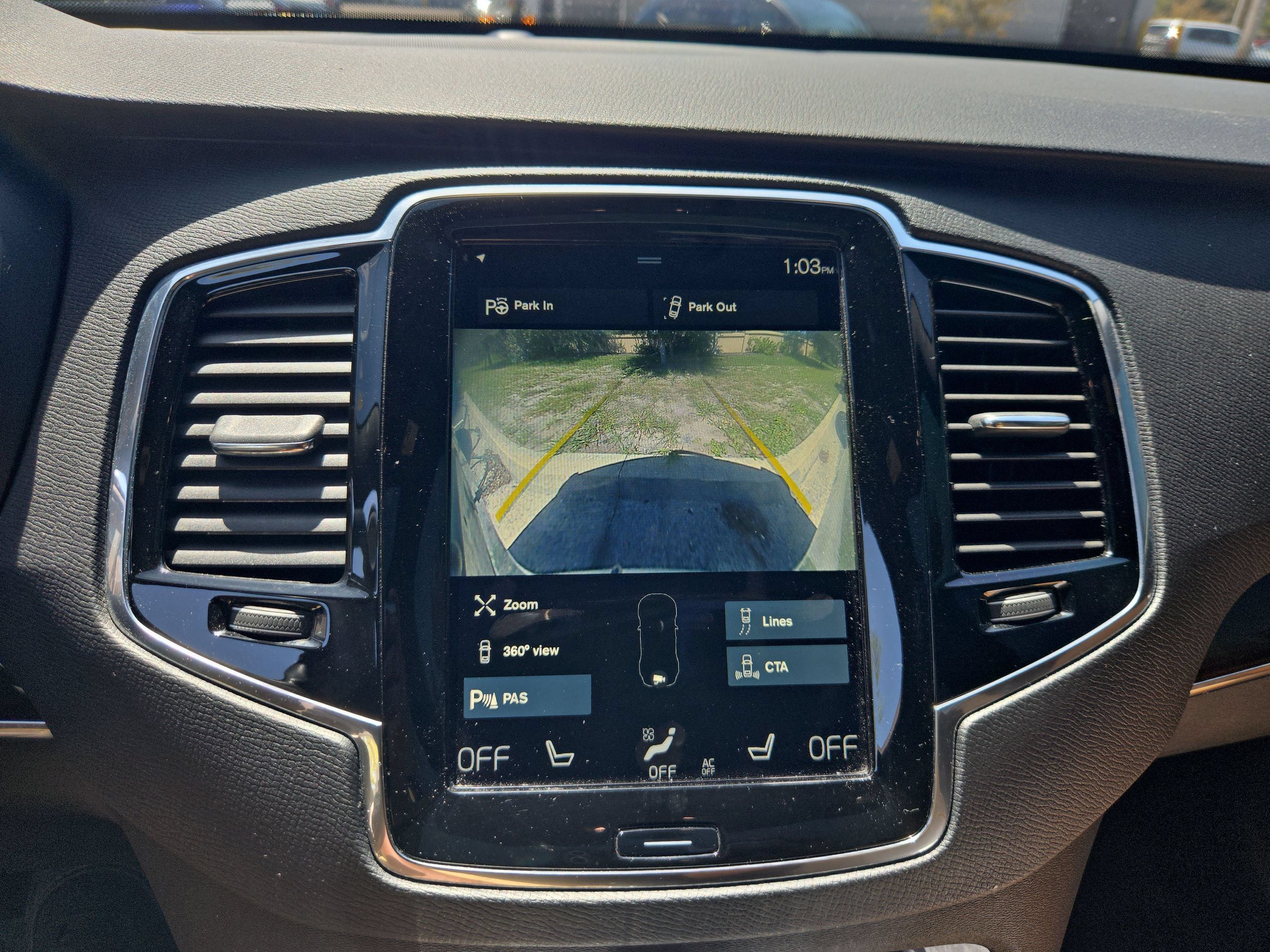 Used 2017 Volvo XC90 T6 Momentum w/ Vision Package AWD/4WD image 11