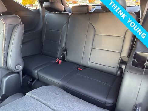 New 2026 Chevrolet Traverse High Country image 17