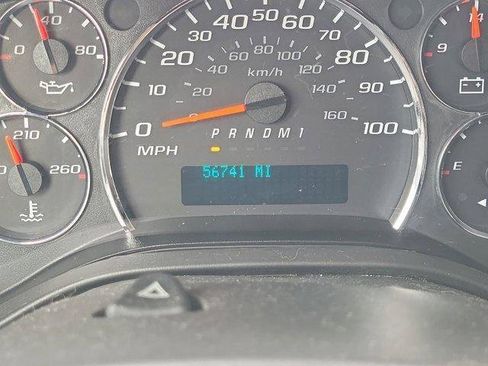 Used 2015 Chevrolet Express 2500 RWD image 21