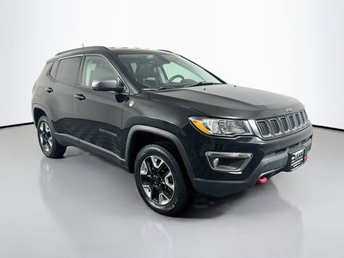 Used 2018 Jeep Compass Trailhawk w/ Leather Interior Group AWD/4WD image 1
