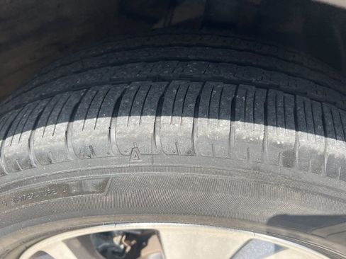 Used 2023 Subaru Ascent Premium w/ Convenience Package image 39