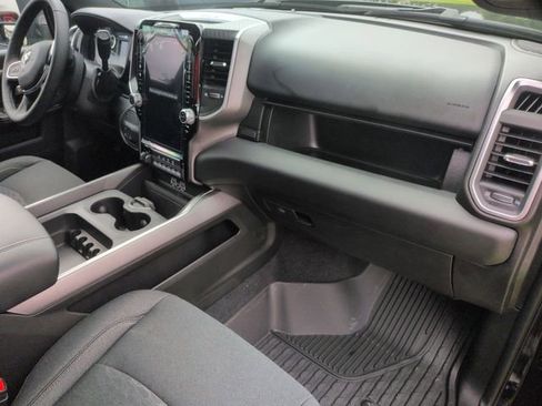 New 2026 RAM 3500 Big Horn AWD/4WD image 34