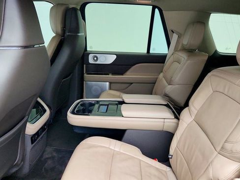 Used 2022 Lincoln Navigator Reserve image 20