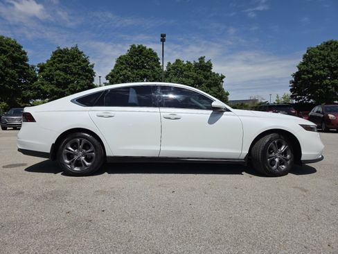 Used 2024 Honda Accord EX image 21