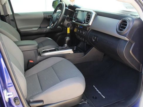 Used 2022 Toyota Tacoma SR5 image 15