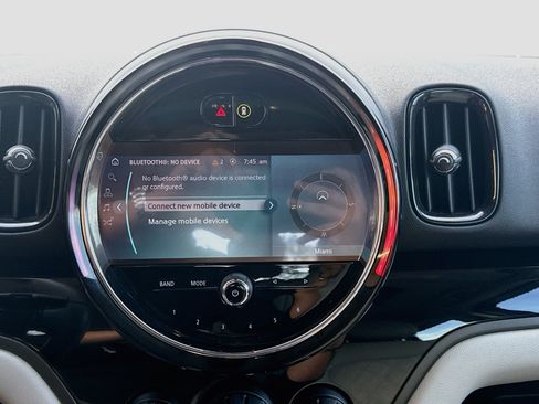 Used 2024 MINI Cooper Countryman S w/ Premium Package FWD image 10