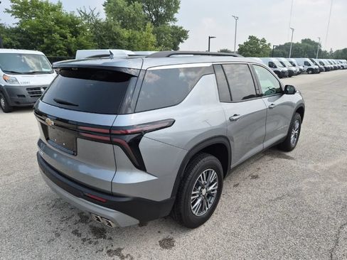 Used 2026 Chevrolet Traverse LT w/ Driver Confidence Package AWD/4WD image 6